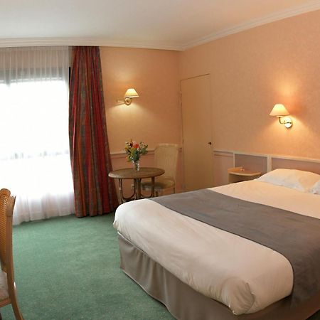 Logis Lyon Est Porte De L'Ain Saint-Maurice-de-Beynost Εξωτερικό φωτογραφία