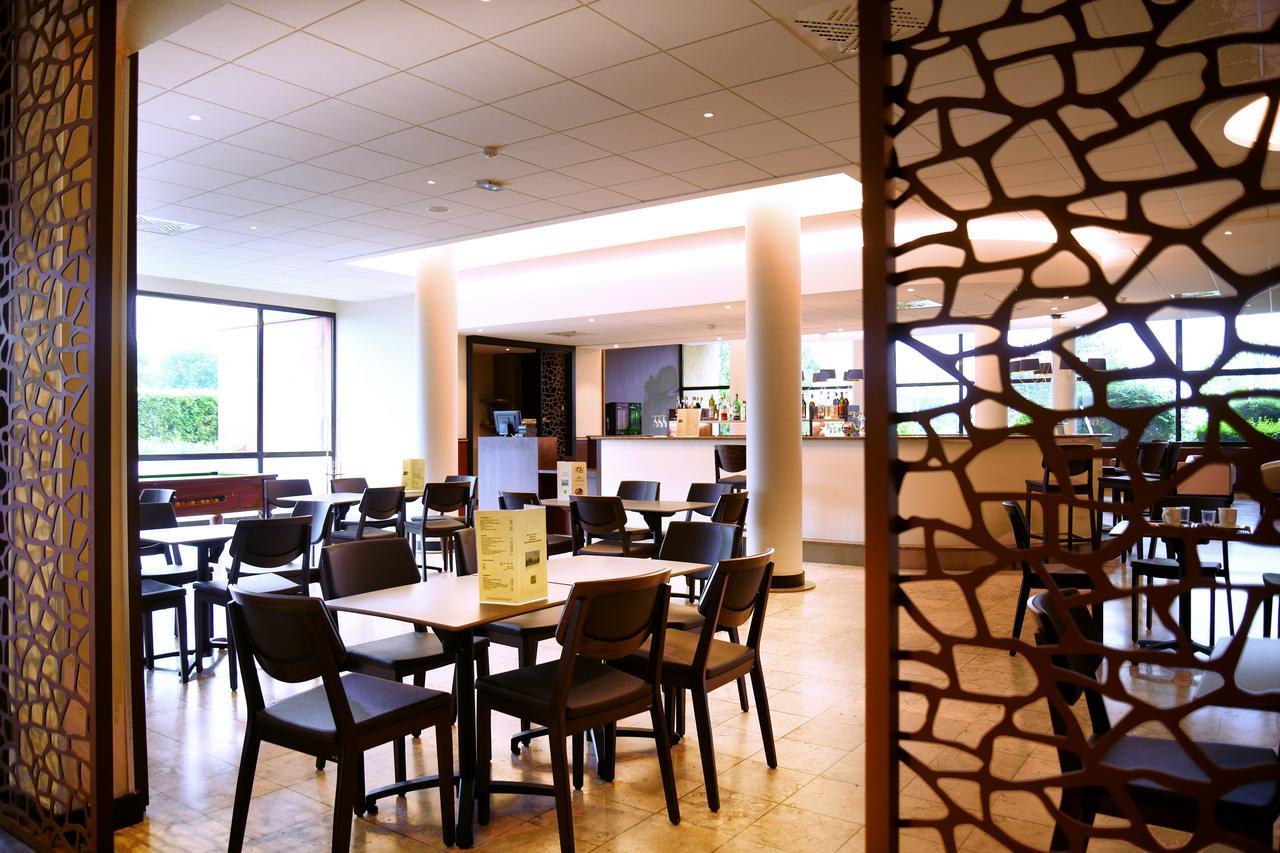 Logis Lyon Est Porte De L'Ain Saint-Maurice-de-Beynost Εξωτερικό φωτογραφία