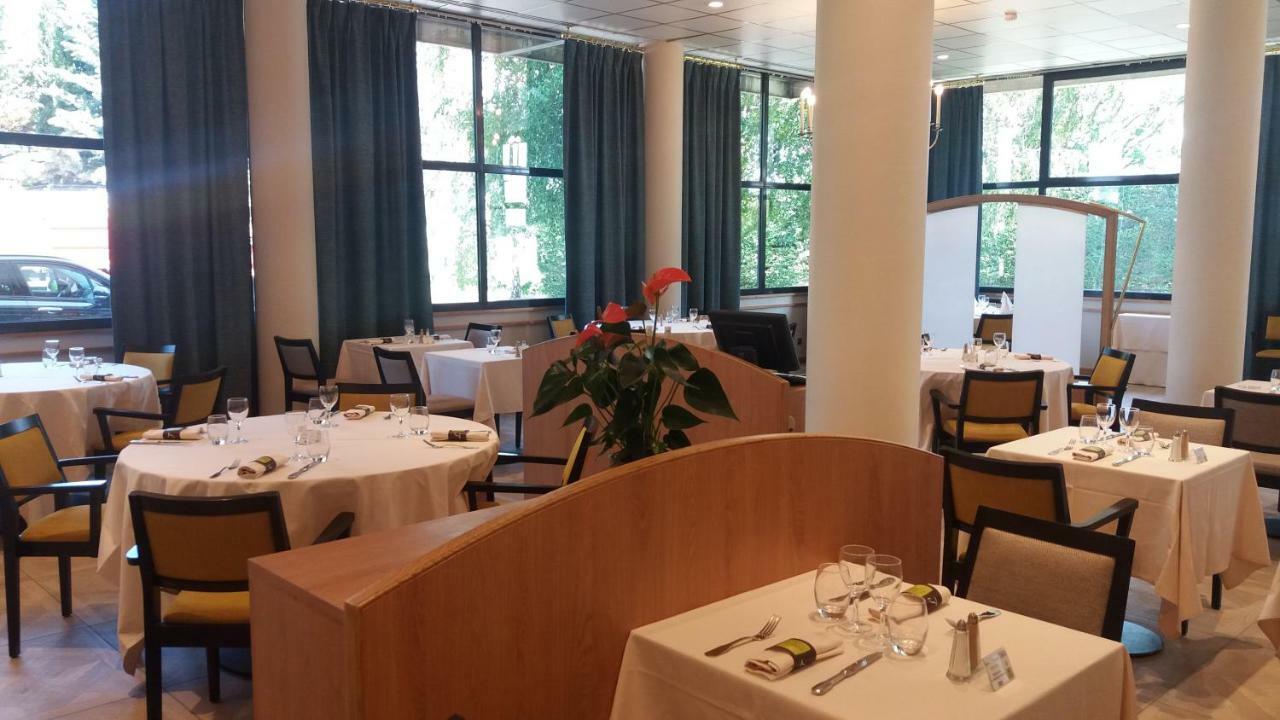 Logis Lyon Est Porte De L'Ain Saint-Maurice-de-Beynost Εξωτερικό φωτογραφία
